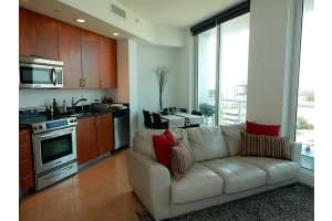 315 NE 3rd Ave, Fort Lauderdale, FL 33301, Sold 01/25/16