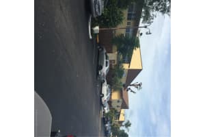 15430 SW 81st Cir Ln, Miami, FL 33193, Sold 09/15/16