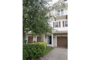 6841 Lakeside Cir N, Davie, FL 33314, Sold 02/26/16