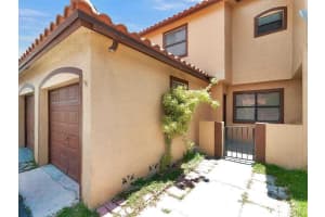 106 W 24th Ct #6331, Hialeah, FL 33016, Sold 11/18/15