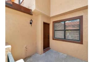 106 W 24th Ct #6331, Hialeah, FL 33016, Sold 11/18/15