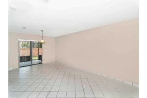 106 W 24th Ct #6331, Hialeah, FL 33016, Sold 11/18/15