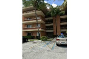 17530 NW 68th Ave, Hialeah, FL 33015, Sold 11/19/15