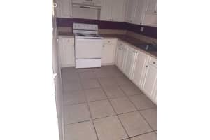 9441 SW 76th St APT V33, Miami, FL 33173, Sold 01/06/16