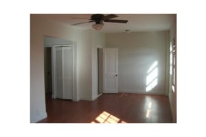 934 Michigan Ave, Miami Beach, FL 33139, Sold 02/16/16