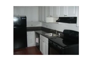 934 Michigan Ave, Miami Beach, FL 33139, Sold 02/16/16