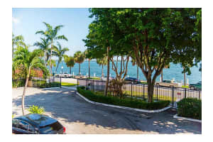 1450 Brickell Bay Dr, Miami, FL 33131, Sold 11/19/15
