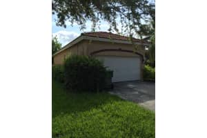 615 SE 28th Ln, Homestead, FL 33033, Sold 02/01/16