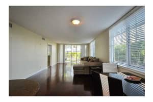 621 E Woolbright Rd, Boynton Beach, FL 33435, Sold 12/17/15