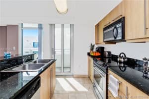 7600 Collins Ave, Miami Beach, FL 33141, Sold 09/28/16