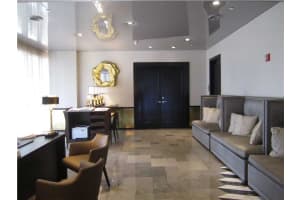 101 Ocean Dr, Miami Beach, FL 33139, Sold 12/23/15