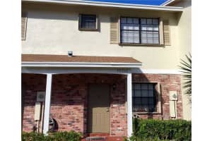 10717 NW 10th St, Pembroke Pines, FL 33026, Sold 01/08/16