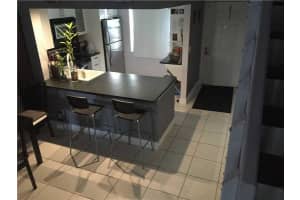 10717 NW 10th St, Pembroke Pines, FL 33026, Sold 01/08/16