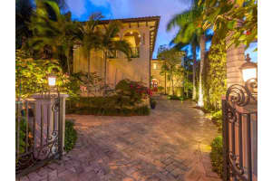 308 S Coconut Ln, Miami Beach, FL 33139, Sold 07/12/16