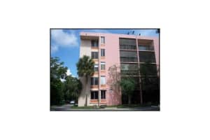 9150 Fontainebleau Blvd, Miami, FL 33172, Sold 02/26/16