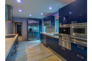 277 N Coconut Ln, Miami Beach, FL 33139, Sold 08/01/16