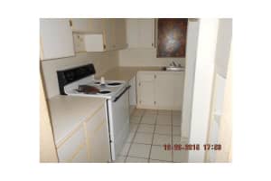 2735 W 52nd St, Hialeah, FL 33016, Sold 02/10/16