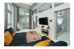 2001 Meridian Ave, Miami Beach, FL 33139, Sold 03/14/16