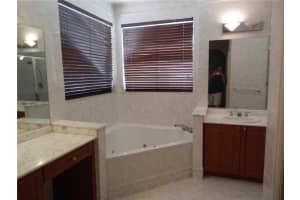 4683 NW 112th Ct, Doral, FL 33178, Sold 03/11/16