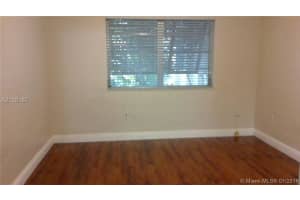 9404 SW 77th Ave APT M3, Miami, FL 33156, Sold 01/27/16