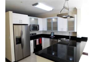 6930 NW 179th St, Hialeah, FL 33015, Sold 11/19/15
