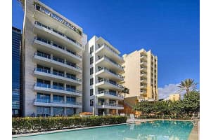 125 Ocean Dr, Miami Beach, FL 33139, Sold 01/04/16