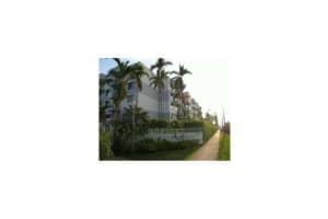 8261 NW 8th St, Miami, FL 33126, Sold 12/15/15