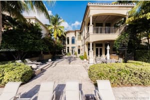 4026 Island Estates Dr, Miami, FL 33160, Sold 03/30/16