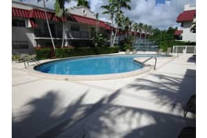 8600 SW 67th Ave, Coral Gables, FL 33143, Sold 01/14/16
