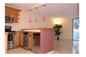 1020 Meridian Ave, Miami Beach, FL 33139, Sold 02/26/16