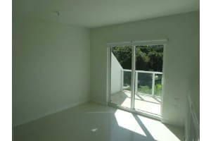 1650 Brickell Ave, Miami, FL 33129, Sold 03/11/16