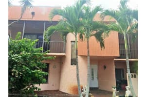 2700 S University Dr #3b, Davie, FL 33328, Sold 12/23/15