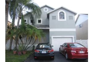 10230 NW 3rd St, Pembroke Pines, FL 33026, Sold 01/27/16