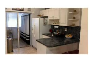 3266 W 70th St, Hialeah, FL 33018, Sold 02/08/16