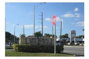 7235 SW 94th Pl APT J5, Miami, FL 33173, Sold 01/07/16