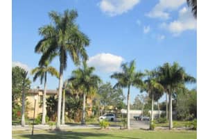 7235 SW 94th Pl APT J5, Miami, FL 33173, Sold 01/07/16