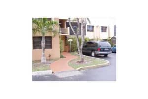 7915 SW 104th St, Miami, FL 33156, Sold 01/29/16