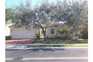 685 SW 198th Terrace, Pembroke Pines, FL 33029, Sold 03/08/16