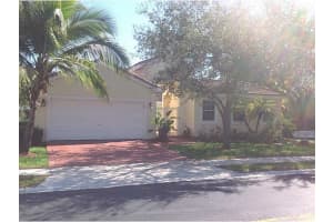 685 SW 198th Terrace, Pembroke Pines, FL 33029, Sold 03/08/16
