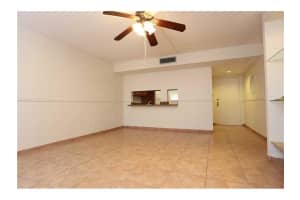 8615 NW 8th St, Miami, FL 33126, Sold 01/29/16