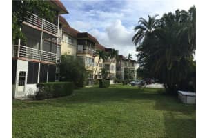 4045 NW 16th St, Lauderhill, FL 33313, Sold 01/04/16