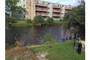 4045 NW 16th St, Lauderhill, FL 33313, Sold 01/04/16