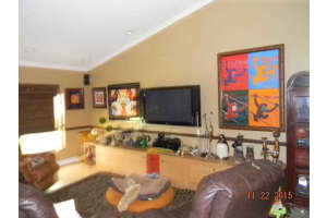 9585 NW 9th Ct, Plantation, FL 33324, Sold 04/29/16