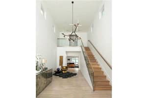 295 N Coconut Ln, Miami Beach, FL 33139, Sold 01/06/16