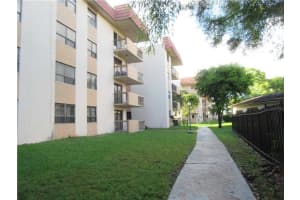 1121 SW 122nd Ave, Miami, FL 33184, Sold 12/28/15