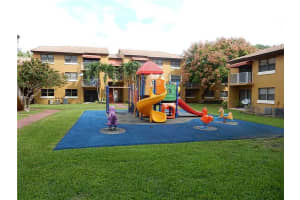 15620 SW 80th St, Miami, FL 33193, Sold 03/03/16