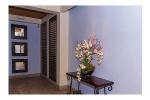 834 Ocean Dr, Miami Beach, FL 33139, Sold 05/23/16