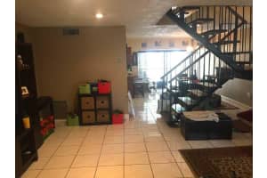 6500 Kendale Lakes Dr, Miami, FL 33183, Sold 01/25/16