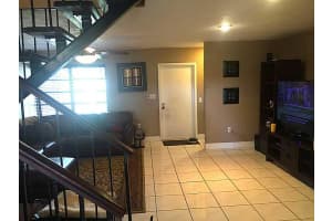 6500 Kendale Lakes Dr, Miami, FL 33183, Sold 01/25/16