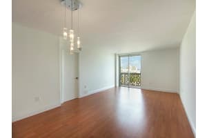 1020 Meridian Ave, Miami Beach, FL 33139, Sold 01/26/16